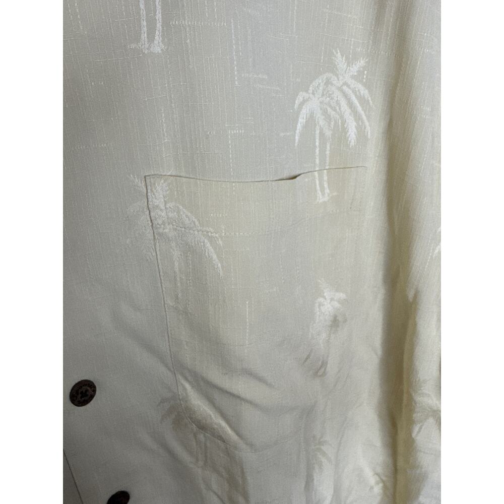 Reyn Spooner Silk Cream Coconut Tree
 Button Down Aloha Shirt Men Size Medium - Picture 3 of 5